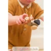 Alexis l'ours sur son scooter en bois - Egmont Toys
