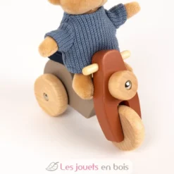Alexis l'ours sur son scooter en bois - Egmont Toys