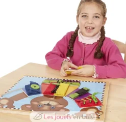 Apprendre, boutonner, lacer, fermer - Melissa & Doug