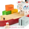 Bateau-container avec 4 containers - New Classic Toys