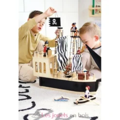 Bateau pirate en bois - Small Foot company