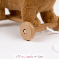 Edward le chien à tirer marron - Egmont Toys