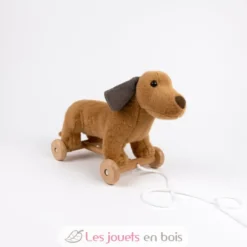Edward le chien à tirer marron - Egmont Toys