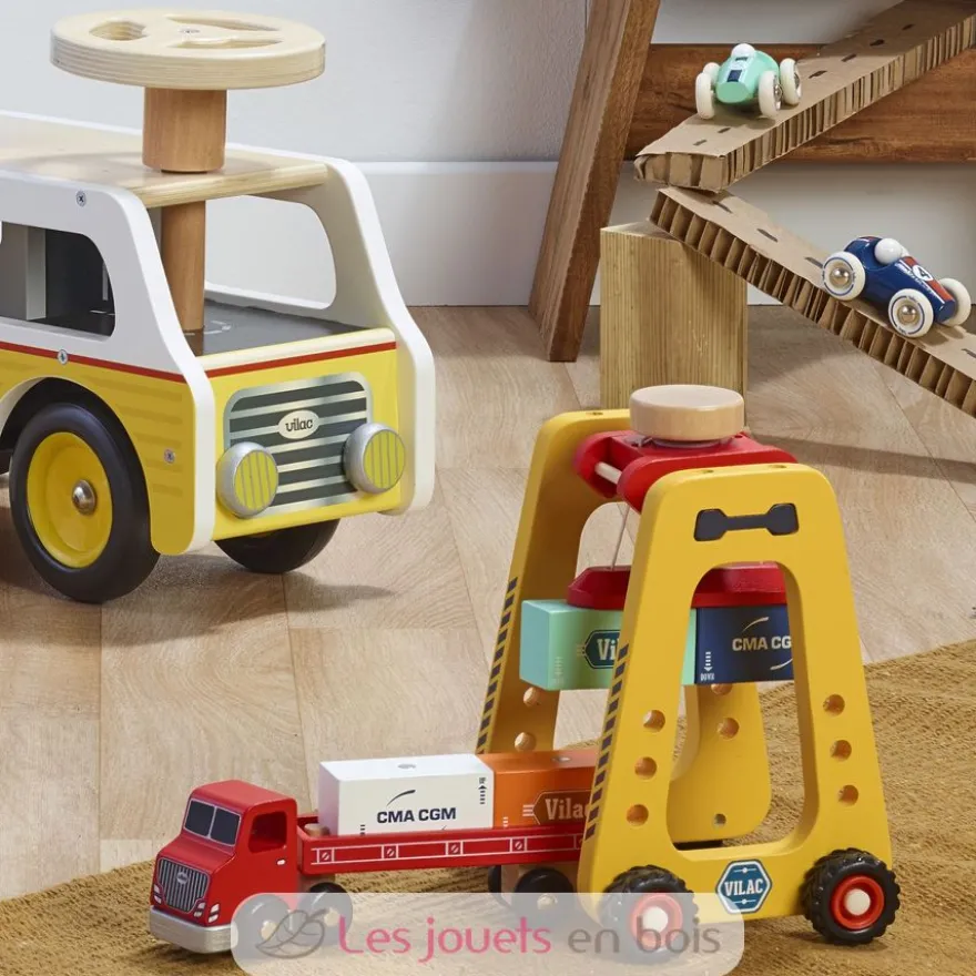 Enjambeur de docker et semi remorque en bois - Vilac