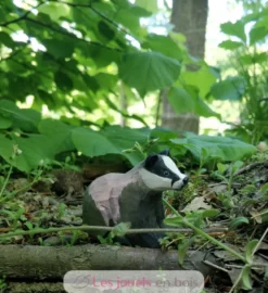 Figurine blaireau en bois noir et blanc - Wudimals
