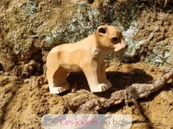 Figurine Lionceau en bois, beige marron - Wudimals