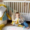 Peluche d'activités nomade Cyranos le renard jaune - Les Déglingos