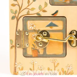 Tableau d'activités en bois avec loquets - Egmont Toys