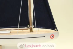 Voilier Le Beajour voile bleue 40cm - Maison Tirot