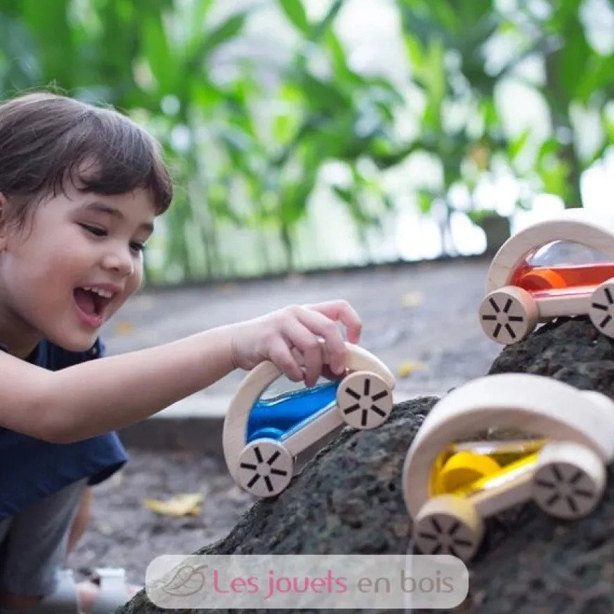 Voiture avec eau colorée jaune - Plan Toys