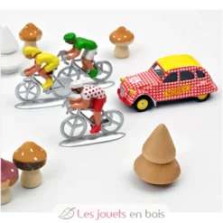 Voiture miniature Citroën 2CV 1:54 et 3 figurines cyclistes - Norev