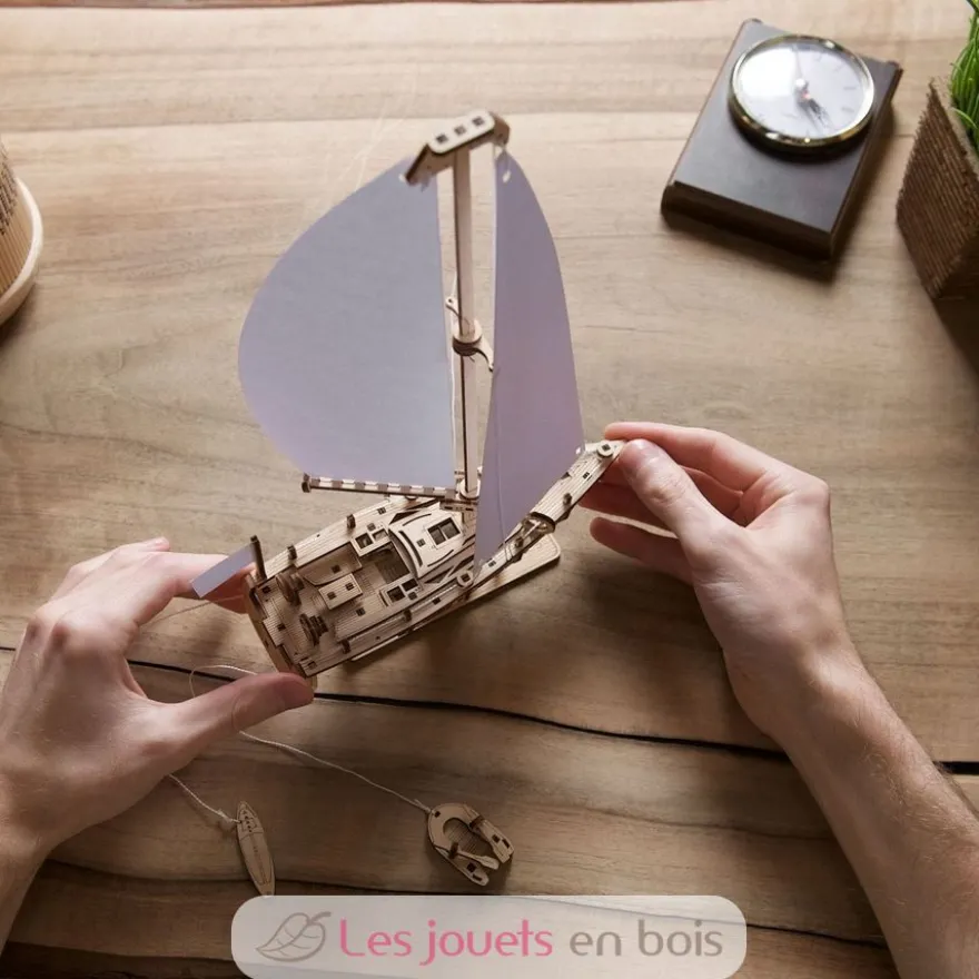 Yacht beauté de l'océan - Puzzle 3D mécanique en bois - Ugears